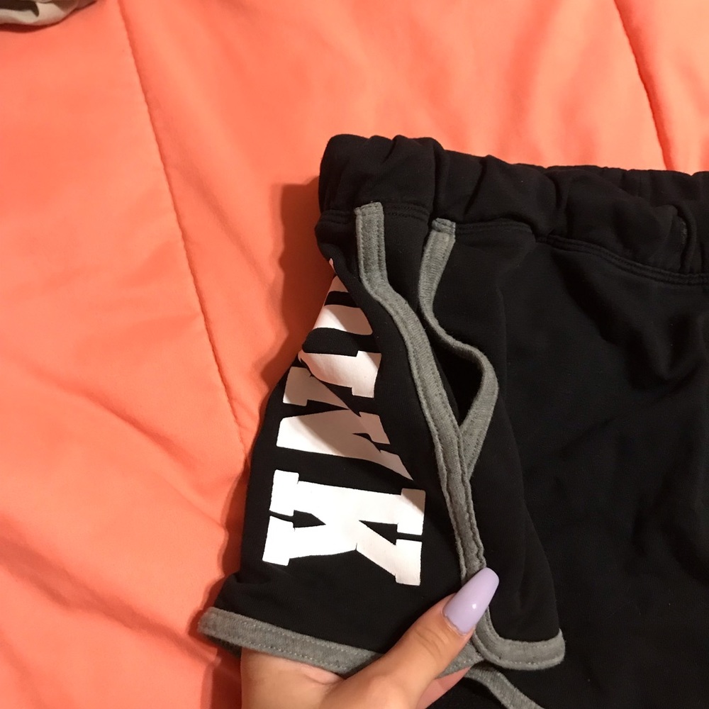 Shorts - Picture 2 of 3